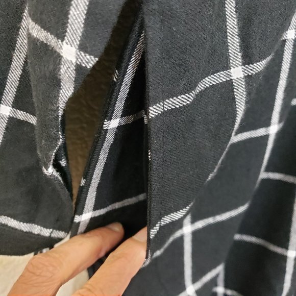 NWT Christy & Co Black/White Plaid Dolman Sleeve Pocketed Cutout Seam Midi Dress - Picture 8 of 16